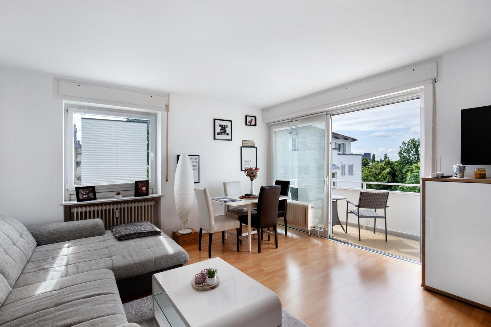 Charmante Stadtwohnung Im Zentrum Apartment Wiesbaden