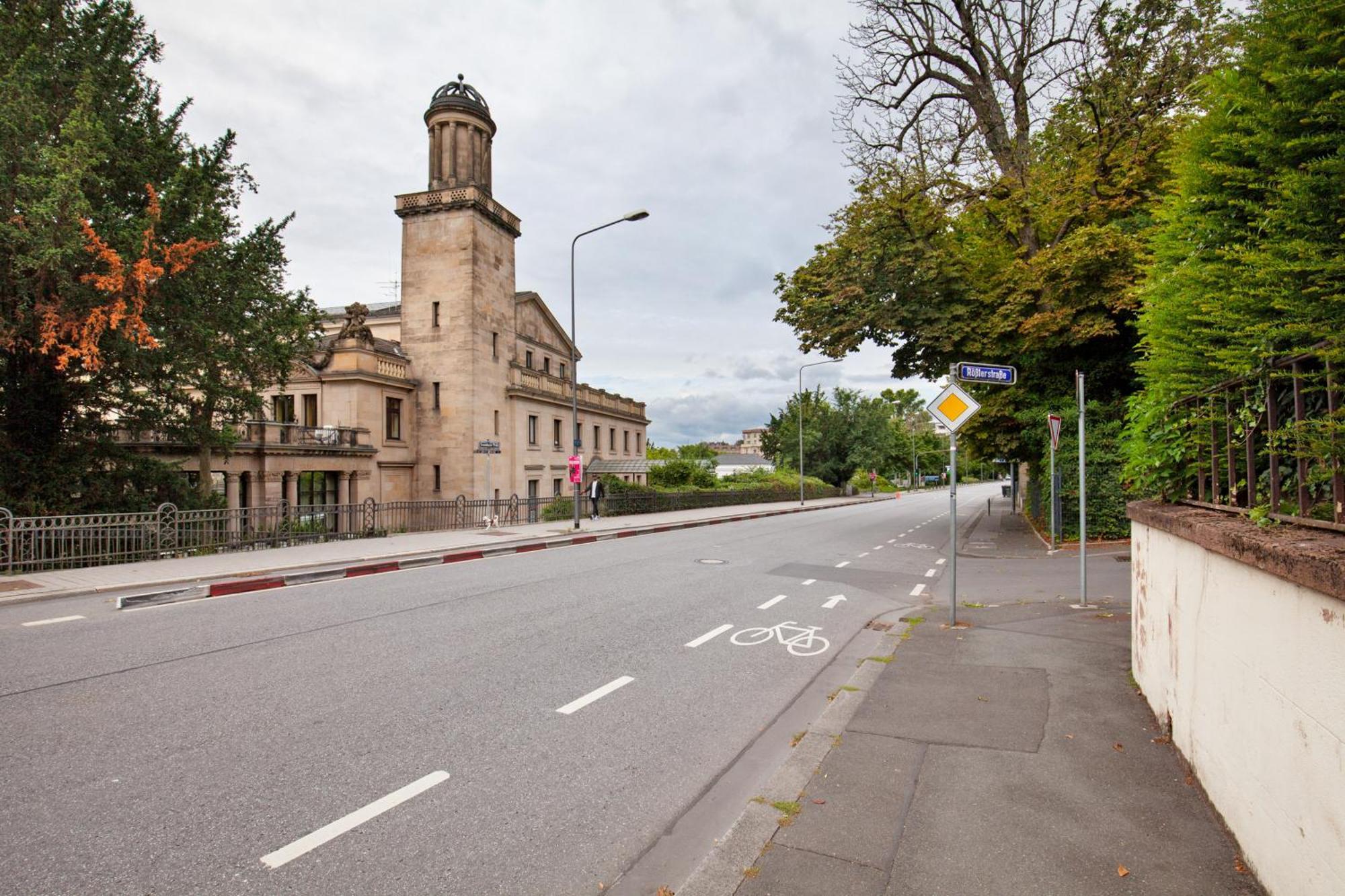 Charmante Stadtwohnung Im Zentrum *